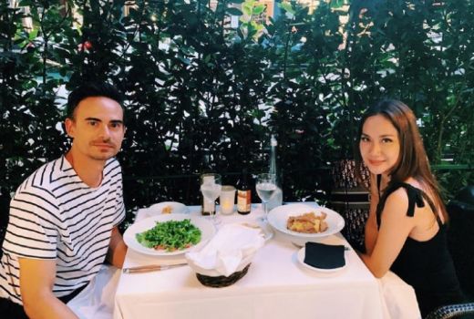 Maia Estianty: Jenazah Ashraf Sinclair Ganteng Banget - GenPI.co