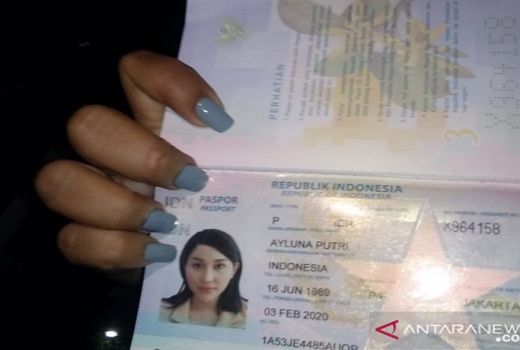 Paspor Baru Lucinta Luna, Ternyata... - GenPI.co