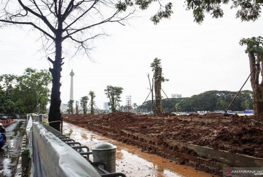 Anies Pilih Monas Jadi Area Sirkuit Balapan Mobil Formula E - GenPI.co