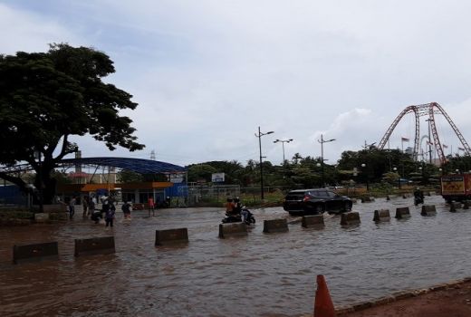 Duh, Kawasan Wisata Ancol Terendam Banjir - GenPI.co