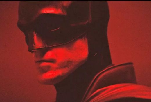 Simbol di Kostum Batman Robert Pattinson dari Potongan Pistol? - GenPI.co