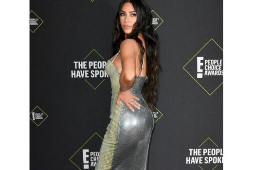 Kreasi Dalaman Terbaru, Sulap Bokong Bak Milik Kim Kardashian - GenPI.co