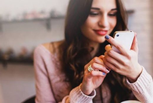 4 Langkah Hentikan Candu Smartphone Agar Hidup Lebih Tenang - GenPI.co