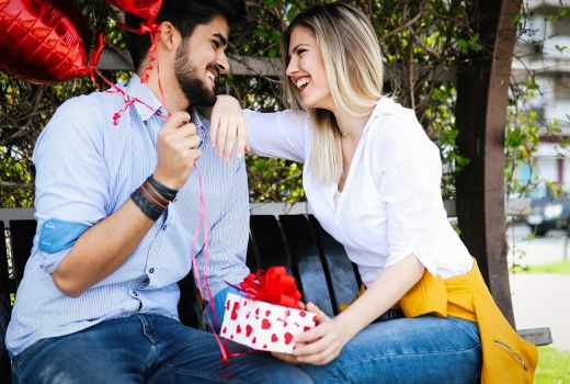 Royal dan Nggak Pelit, 3 Zodiak Berikut Pacar Idaman Banget - GenPI.co
