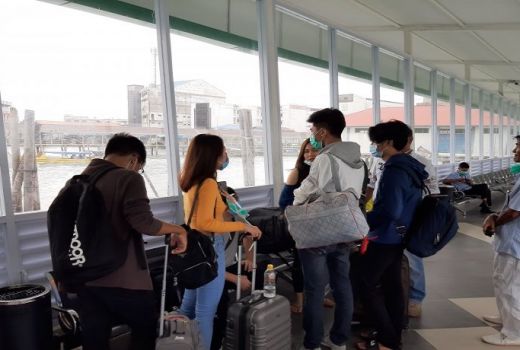 Wabah Virus Corona, Penjualan Masker Naik Drastis - GenPI.co