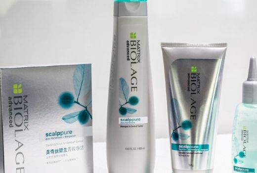 Perawatan Matrix Cool Therapy++, Solusi Rambut Lepek Para Hijaber - GenPI.co