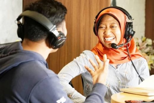 Menginspirasi! Ayu Kartika Dewi, Milenial Pejuang Pendidikan - GenPI.co