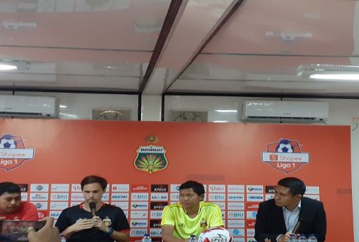Bhayangkara FC Vs Persija Jakarta: Adam Janji Tidak Selebrasi - GenPI.co