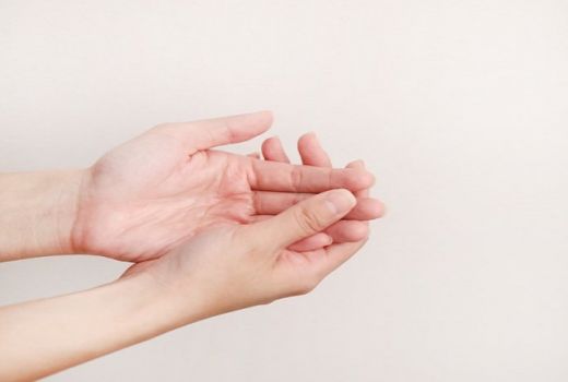 Awas, Jangan Berlebihan Cuci Tangan Pakai Disinfektan - GenPI.co