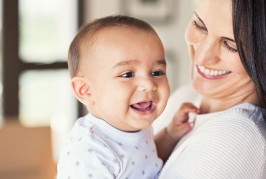 Inspirasi Nama Bayi Perempuan Awalan C dari Bahasa Jawa - GenPI.co