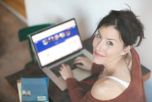 Virus Corona Bikin Pengguna Kencan Online Meningkat - GenPI.co
