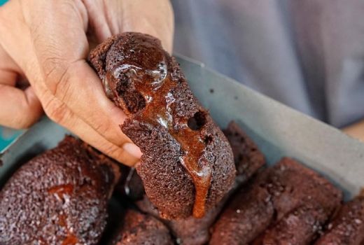 Resep Kue Balok Lembut Lumer di Mulut - GenPI.co
