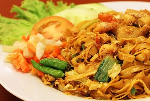 Resep Kwetiau Goreng, Sensasinya Berasa Makan di Chinesse Food - GenPI.co