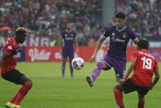 Persik Kediri vs Bhayangkara FC 1-1: Untung Penalti Gagal - GenPI.co