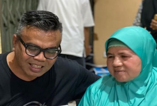 Hoax Mamah Dedeh Meninggal, Abdel: Sudah Ditelepon, Beliau Sehat - GenPI.co