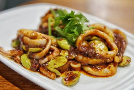 Buka Puasa Makin Nikmat, Nih Resep Cumi Petai Saus Tiram - GenPI.co