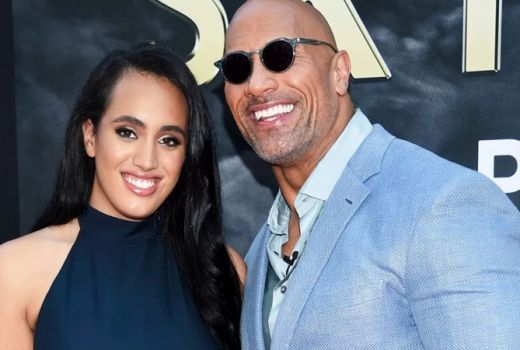 Dwayne Johnson Bangga, Anaknya Pegulat Profesional Wanita Termuda - GenPI.co