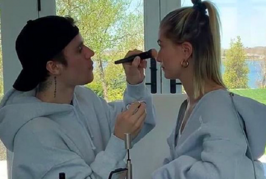 Justin Bieber Isi Waktu Karantina dengan Belajar Dandani Istrinya - GenPI.co