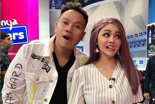 Vicky Prasetyo Pacari 623 Wanita, Menikah 24 Kali - GenPI.co