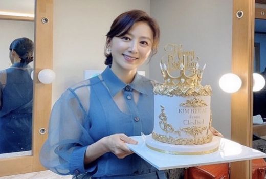 Wow! Bayaran Kim Hee Ae di The World of the Married Bikin Melongo - GenPI.co
