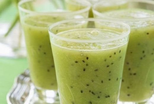 Suka Minuman Asam Manis? Bikin Yakult Melon, Yuk ! - GenPI.co