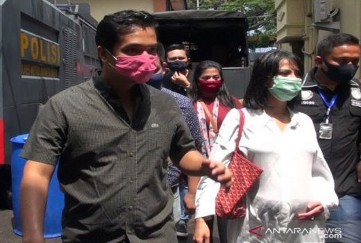 Lagi Hamil, Vanessa Angel Dijemput Polisi - GenPI.co