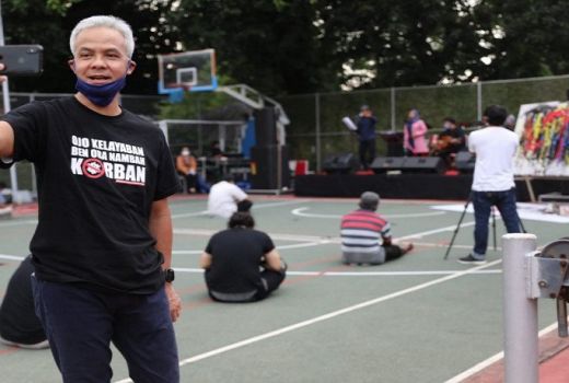 Corona Efek, Elektabilitas Ganjar Pranowo kalahkan Anies Baswedan - GenPI.co