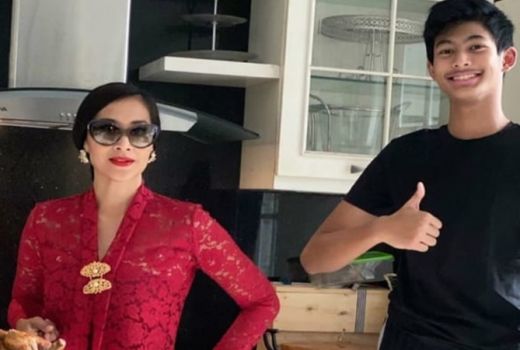 Anak Diah Permatasari Makin Ganteng, Netter Kagum pada Si Bungsu - GenPI.co