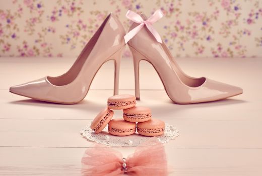 Trik Ampuh Agar Nyaman Pakai Hig Heels Saat Pernikahanmu - GenPI.co