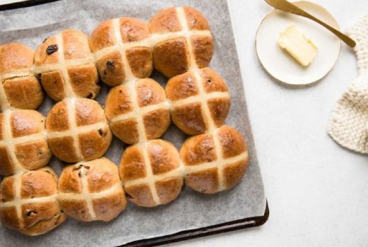 Hot Cross Bun Hidangan Wajib Pada Momen Paskah di Inggris - GenPI.co