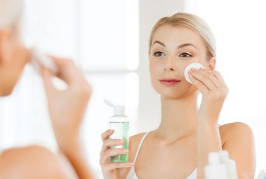 Biar Tak Ragu! Begini Cara Kenalkan Skincare Baru ke Kulit Wajah - GenPI.co