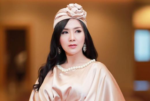 Sinar UV Berbahaya, Two Way Cake Sarita Beauty Solusinya - GenPI.co