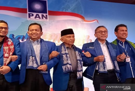 Zulhas Ajak Loyalis Amien Rais Move on  - GenPI.co