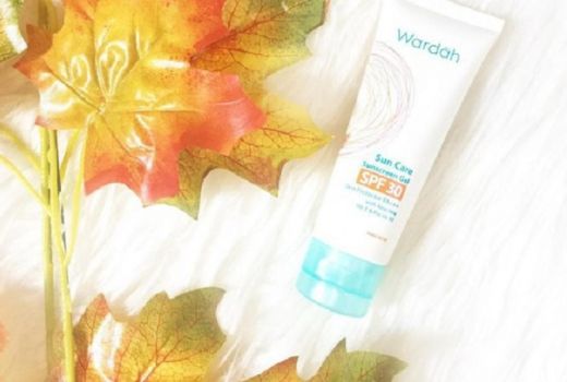 Wardah Sunscreen Gel SPF 30: Perlindungan Khusus Kulit Berminyak - GenPI.co
