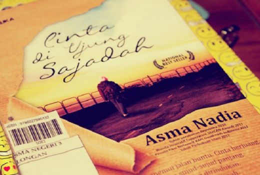Cinta di Ujung Sajadah, Cerita Getir Pencarian Ibu Kandung - GenPI.co