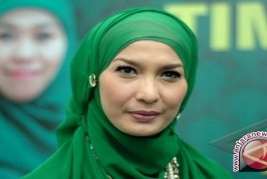 Si Cantik Arzeti Bilbina Siap Ramaikan Pilkada Surabaya - GenPI.co