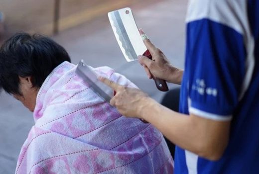 Pijat Pakai Pisau Tren di Taiwan, Kamu Berani Coba Enggak Ya? - GenPI.co