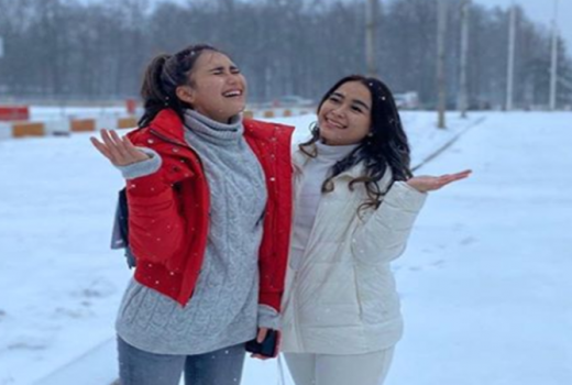 Assyifa Nuraini Cantik dan Jago Bisnis, Adik Ayu Ting Ting - GenPI.co
