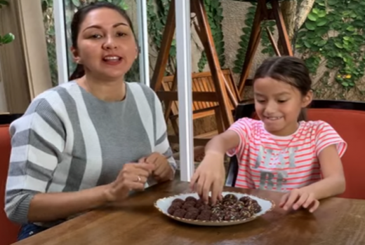 Donna Agnesia Beri Resep Camilan Gampang Dibuat dan Tanpa Oven - GenPI.co