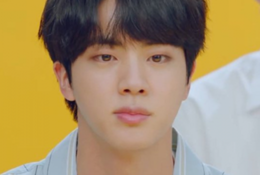 Jin BTS Pria Paling Tampan di Dunia, Tagar Mas Ganteng Trending! - GenPI.co