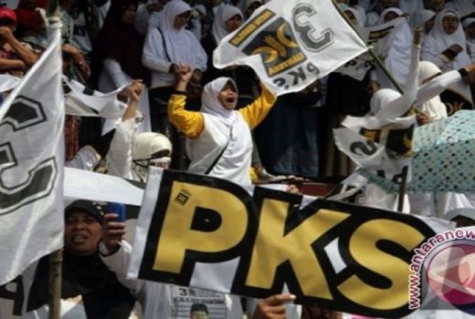 PKS dan Demokrat Tenggelam Usai Demo Menolak Omnibus Law - GenPI.co