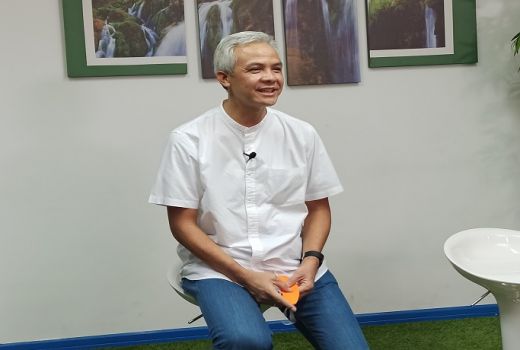 Luar Biasa, Ganjar Pranowo Juara Survei Calon Presiden - GenPI.co