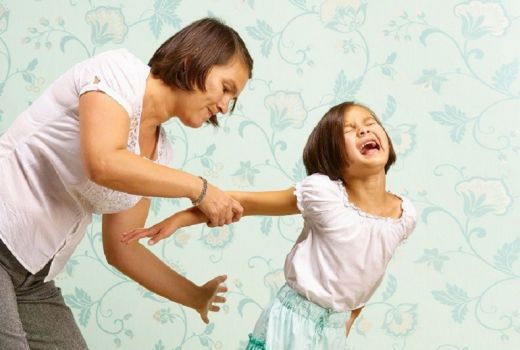 Orang Tua Dilarang Memukul Anak, Alasannya..... - GenPI.co