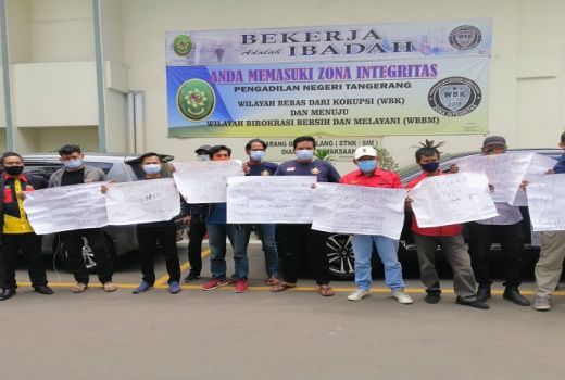 Puluhan Warga Geruduk PN Tangerang - GenPI.co