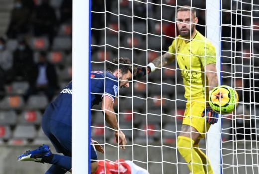 Nimes vs PSG 0-4: Kylian Mbappe Bikin Lawan Memble - GenPI.co