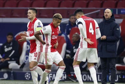 Ajax vs Midtjylland 3-1: Liverpool dalam Bahaya - GenPI.co