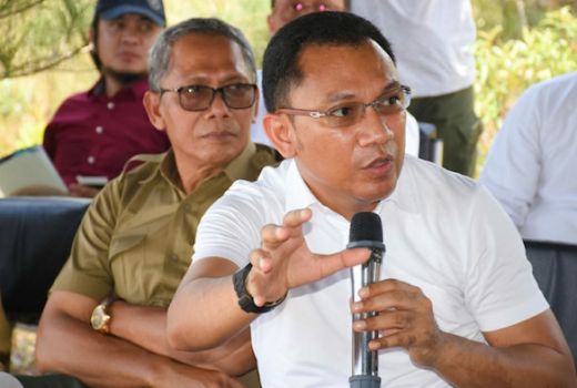 Viral Komodo Adang Truk, Reaksi Politikus PDIP Keras Banget - GenPI.co