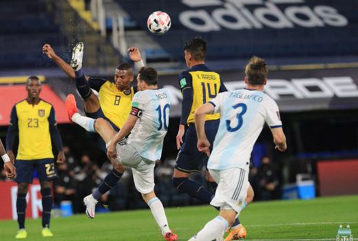 Argentina vs Ekuador 1-0: Lionel Messi Masih Bertaji - GenPI.co