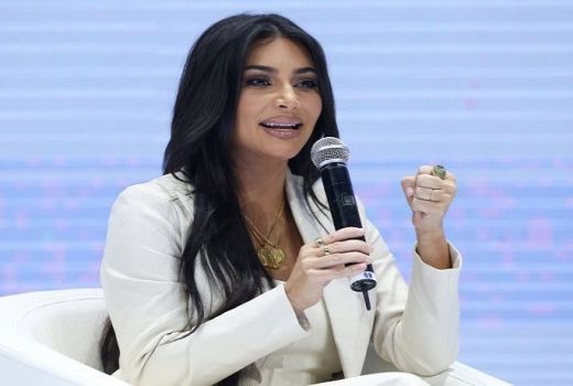 Kim Kardashian Boikot Facebook dan Instagram - GenPI.co