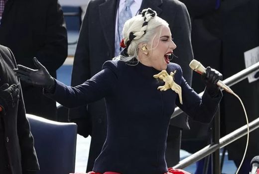 Pesan Lady Gaga Dalam Banget, Sangat Menyentuh Hati - GenPI.co